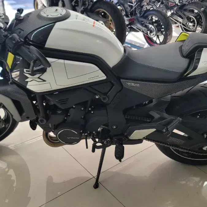 CFMOTO CLX 700cc 스포츠