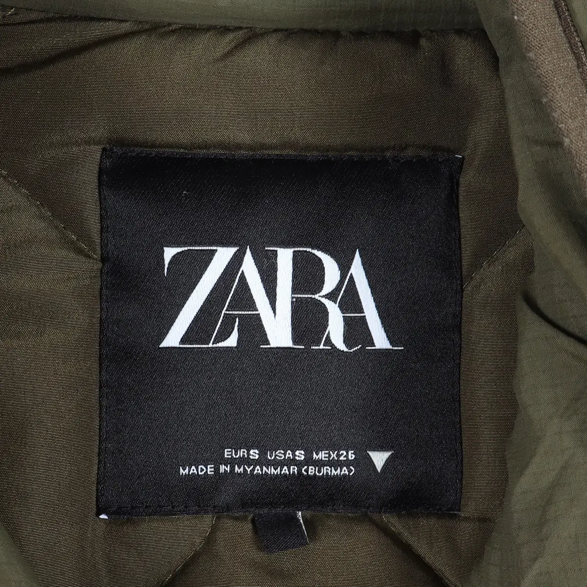 자라 ZARA 퀼팅 롱 점퍼 S