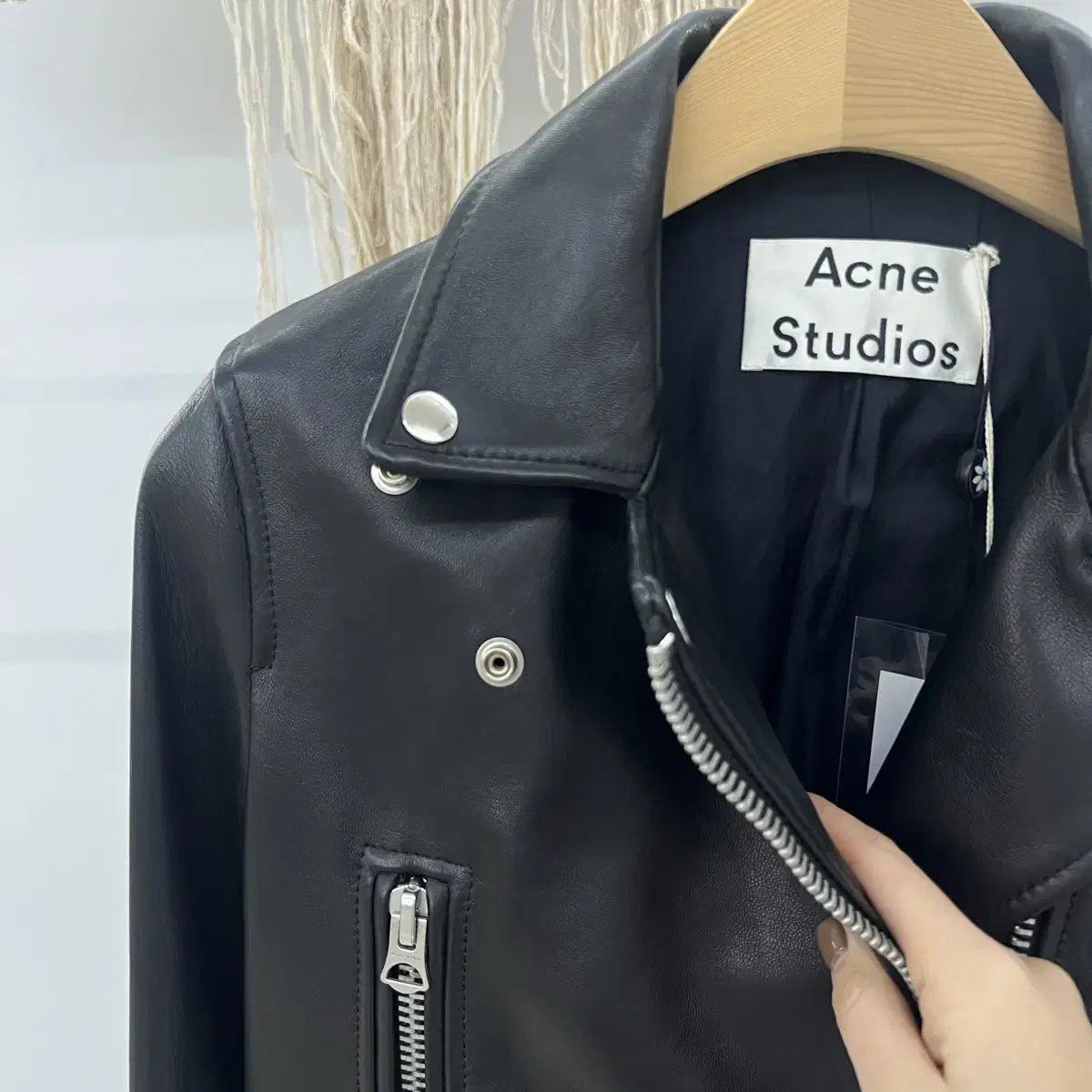 ACNE STUDIOS > 아크네스튜디오 레더자켓