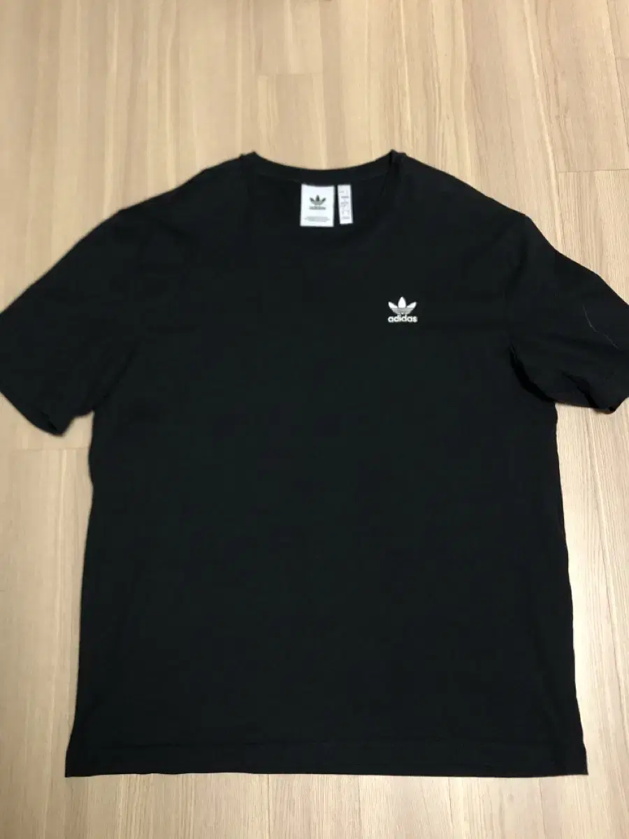 3 x adidas vahn (2 x L, 1 x XL)