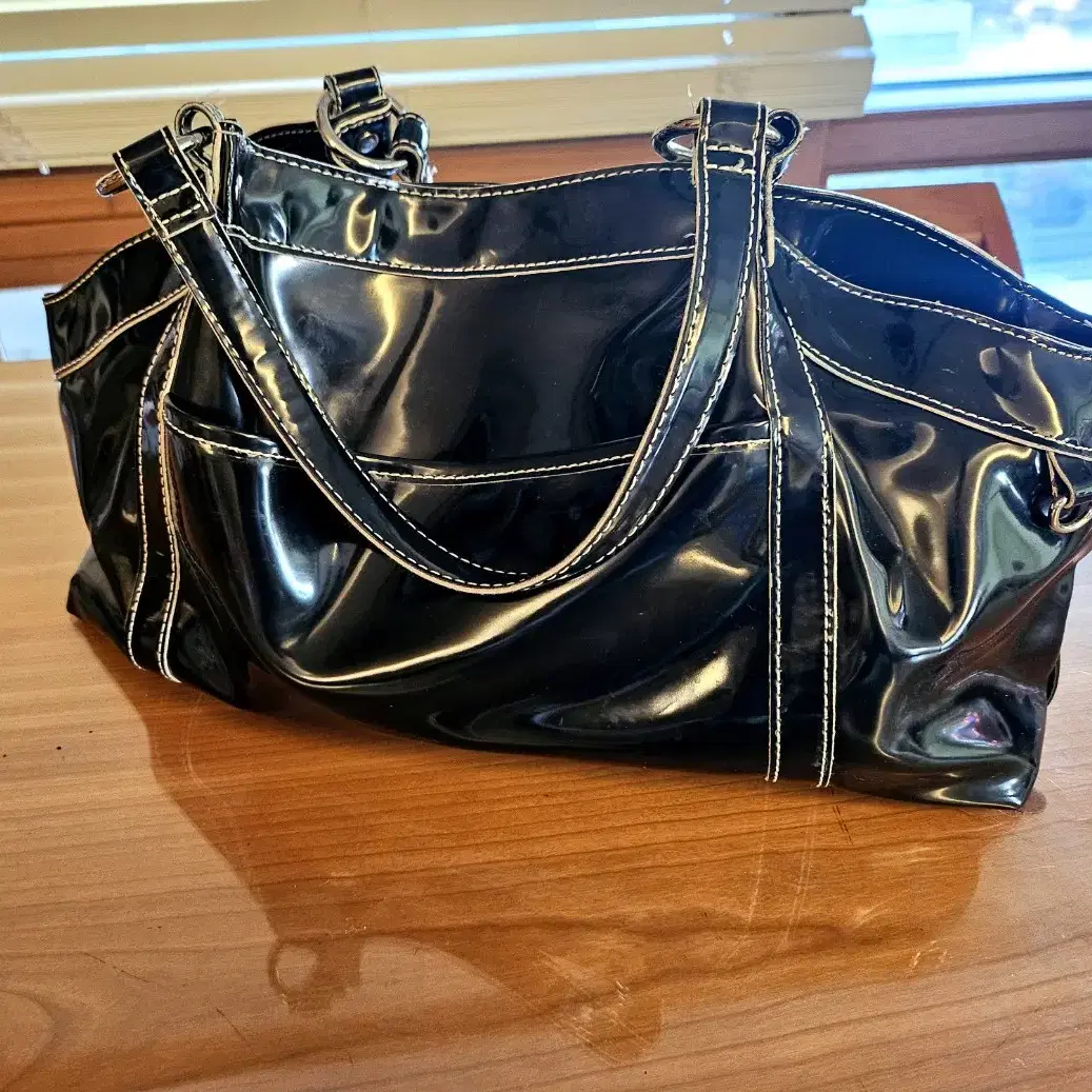 liz claiborne bag