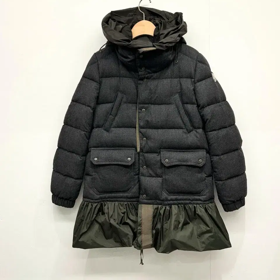 Moncler x Sacai 패딩