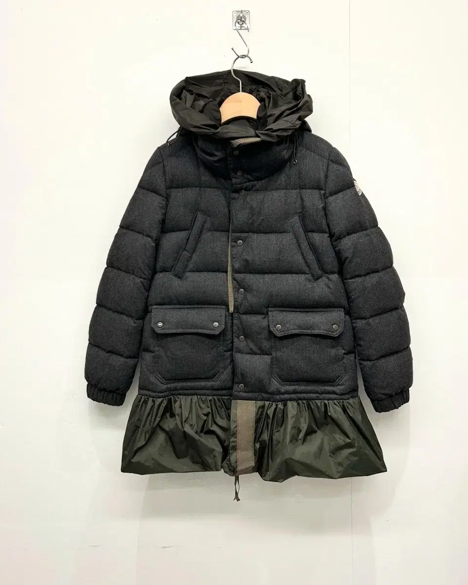 Moncler x Sacai 패딩