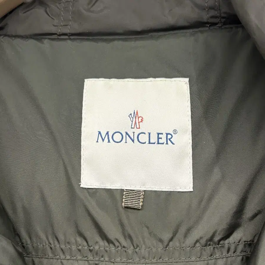 Moncler x Sacai 패딩