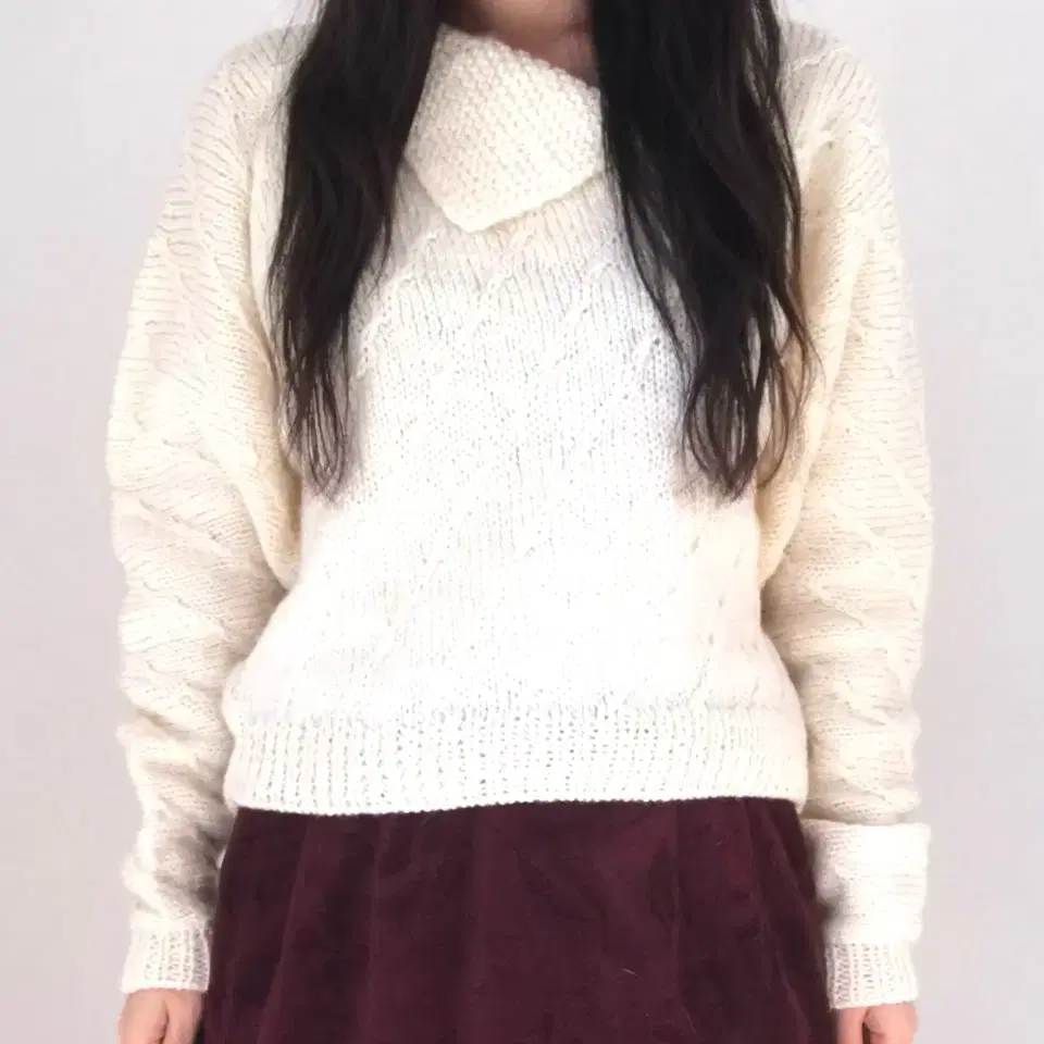 vintage collar knit