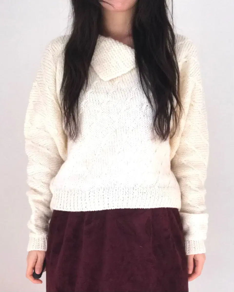 vintage collar knit