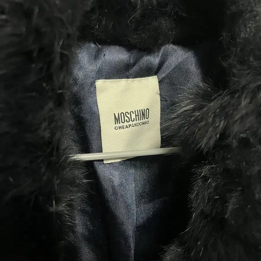 모스키노(MOSCHINO) 여성 퍼 조끼