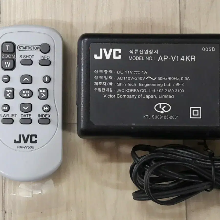 JVC 캠코터용 AP-V14KR 아답터