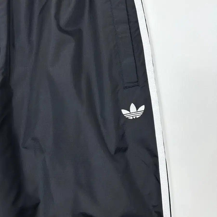 Adidas 아디다스 SST 트레포일 우븐 조거팬츠