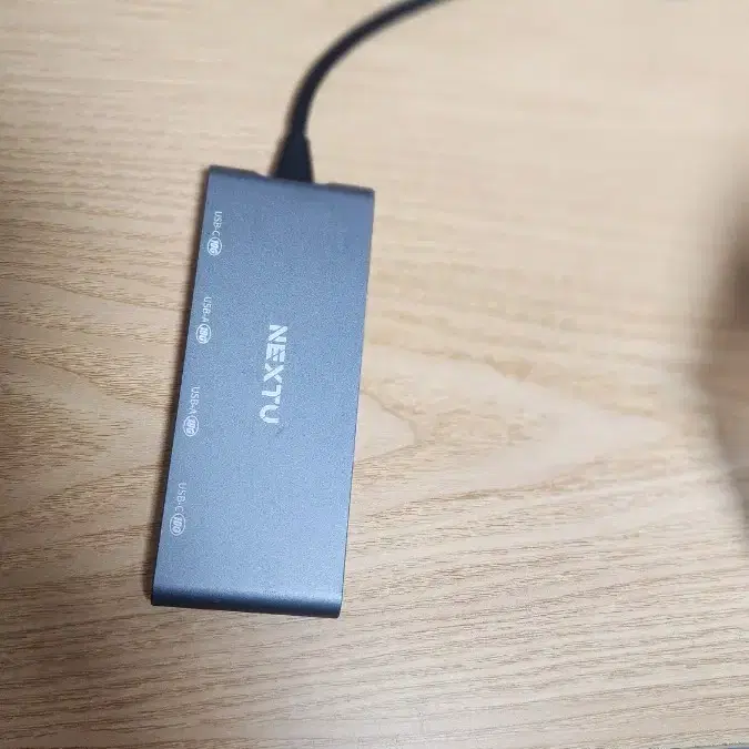 넥스트유 usb 허브 팝니다.