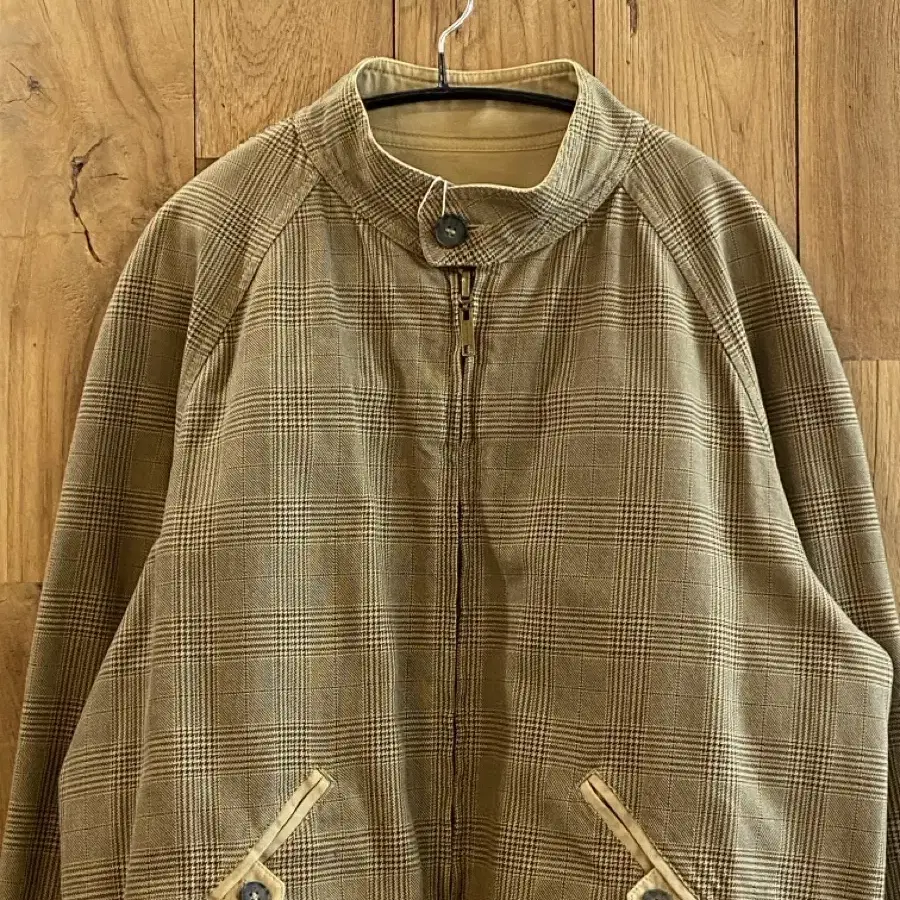 Burberry (B0505)