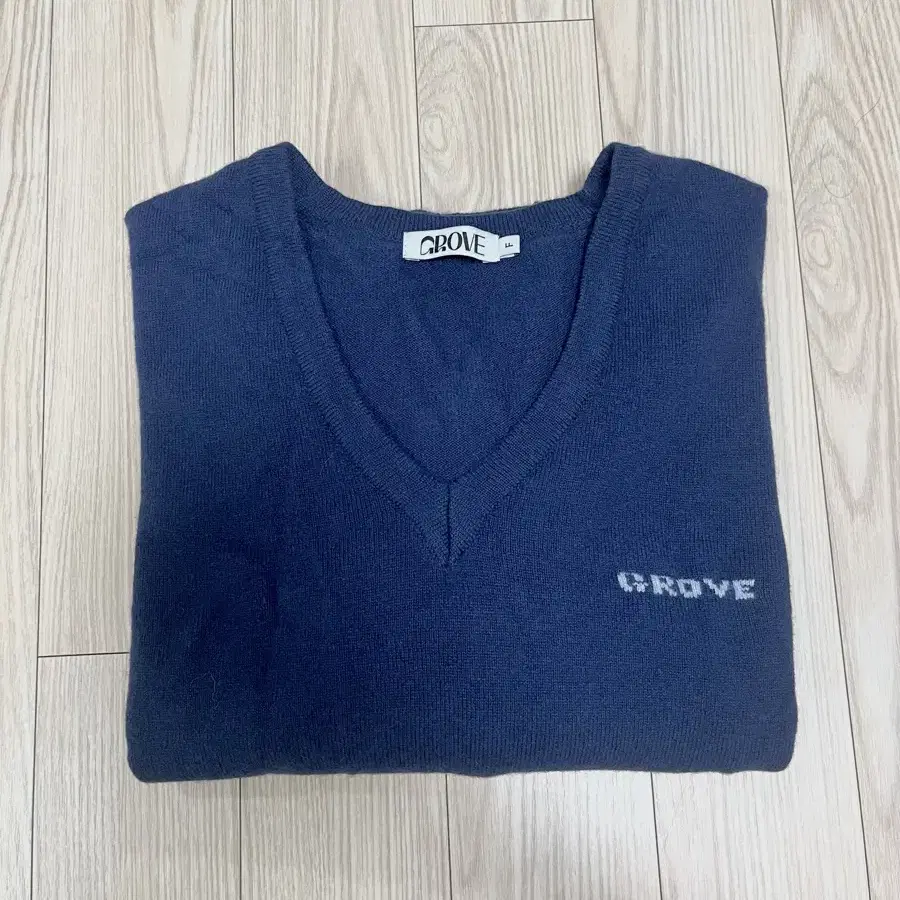 그로브 MYLES V-NECK KNIT (navy)