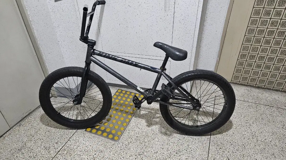 킨크 4130 bmx