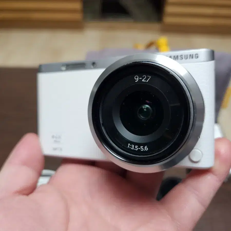 삼성 nx mini 9-27mm :16GB