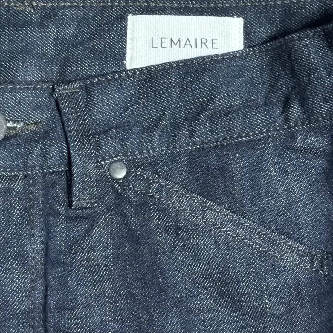 르메르 Lemaire 심리스 데님 레귤러핏 48 size