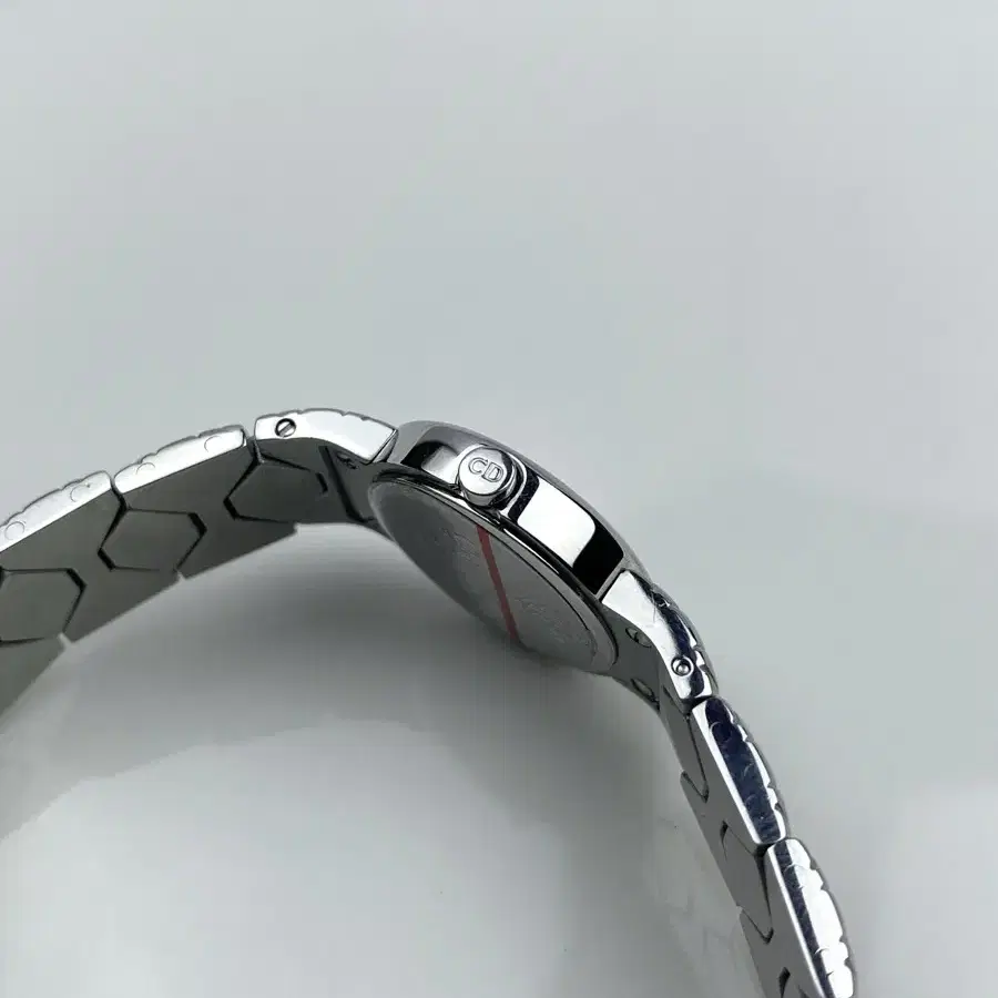 DIOR  leaf round watch