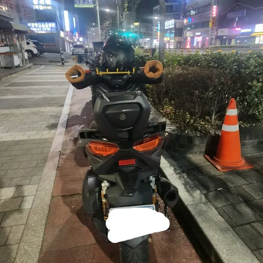 Xmax 300 판매합니다