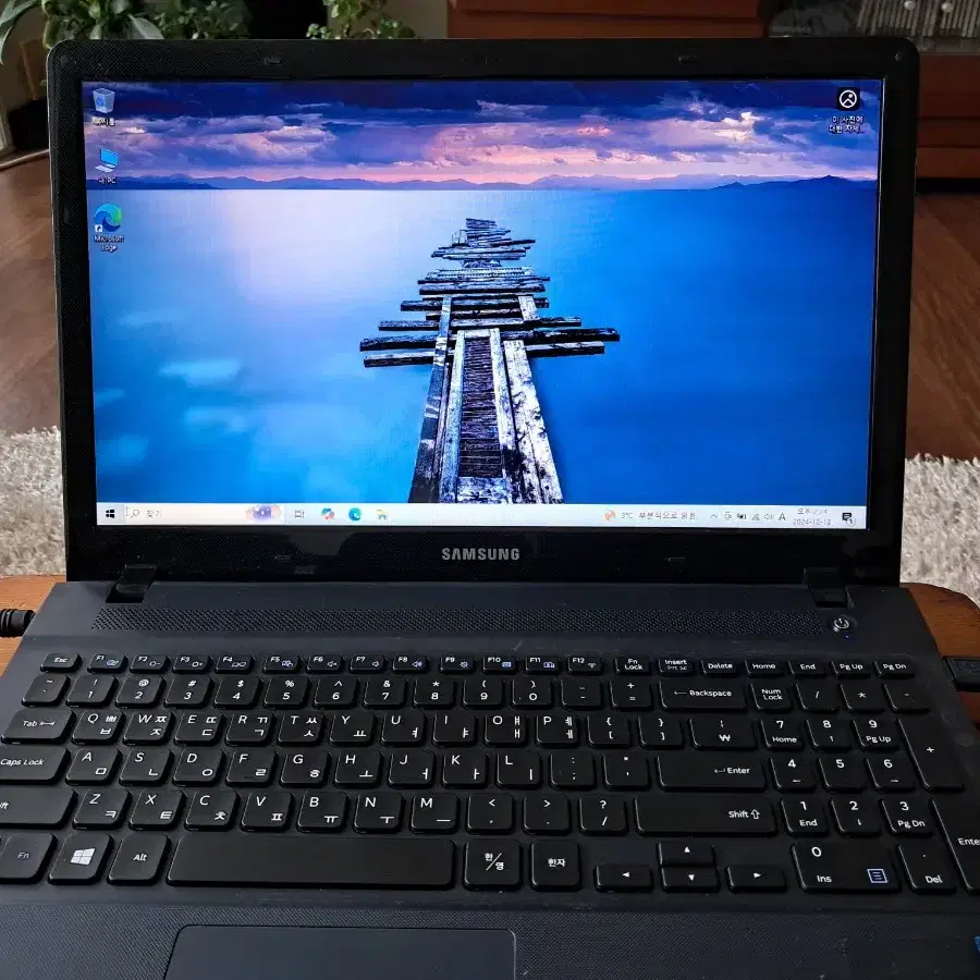 삼성 15.6" 노트북 4GB, SSD256GB, WINDOW10