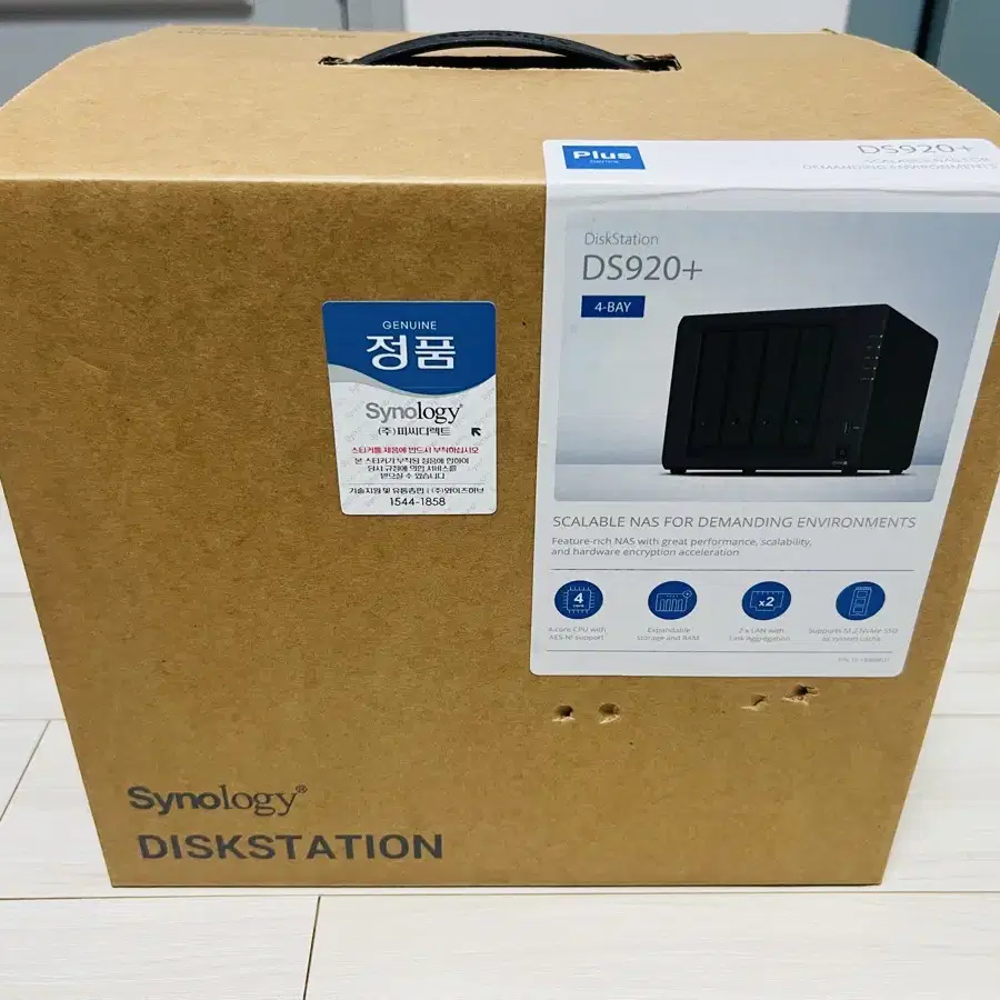 시놀로지 NAS DS920+ (8TB HDD 4개 포함)