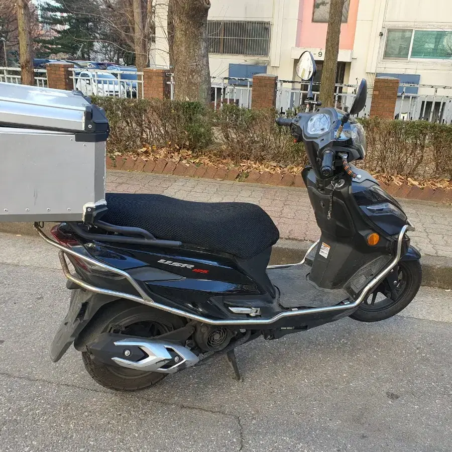 ucr125cc  2020년식  팝니다