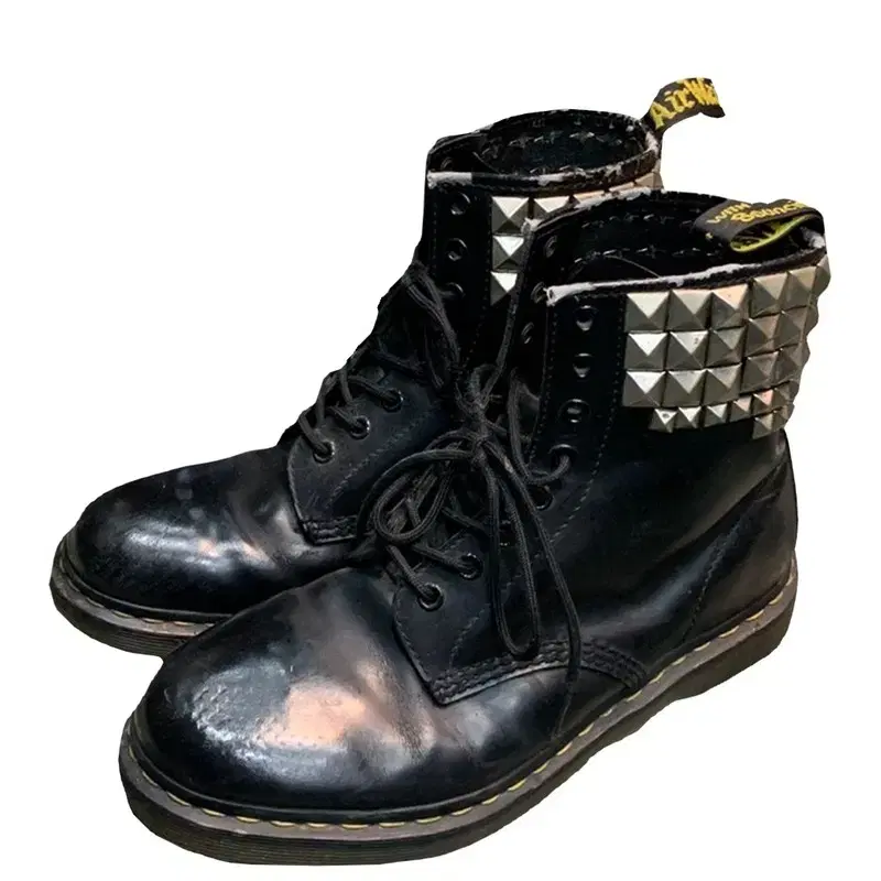 DR. MARTENS 1460 8홀 워커 270