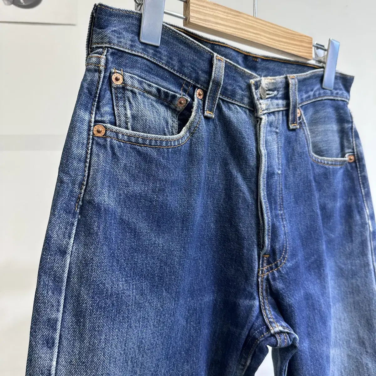 90s levis 501 Made in USA