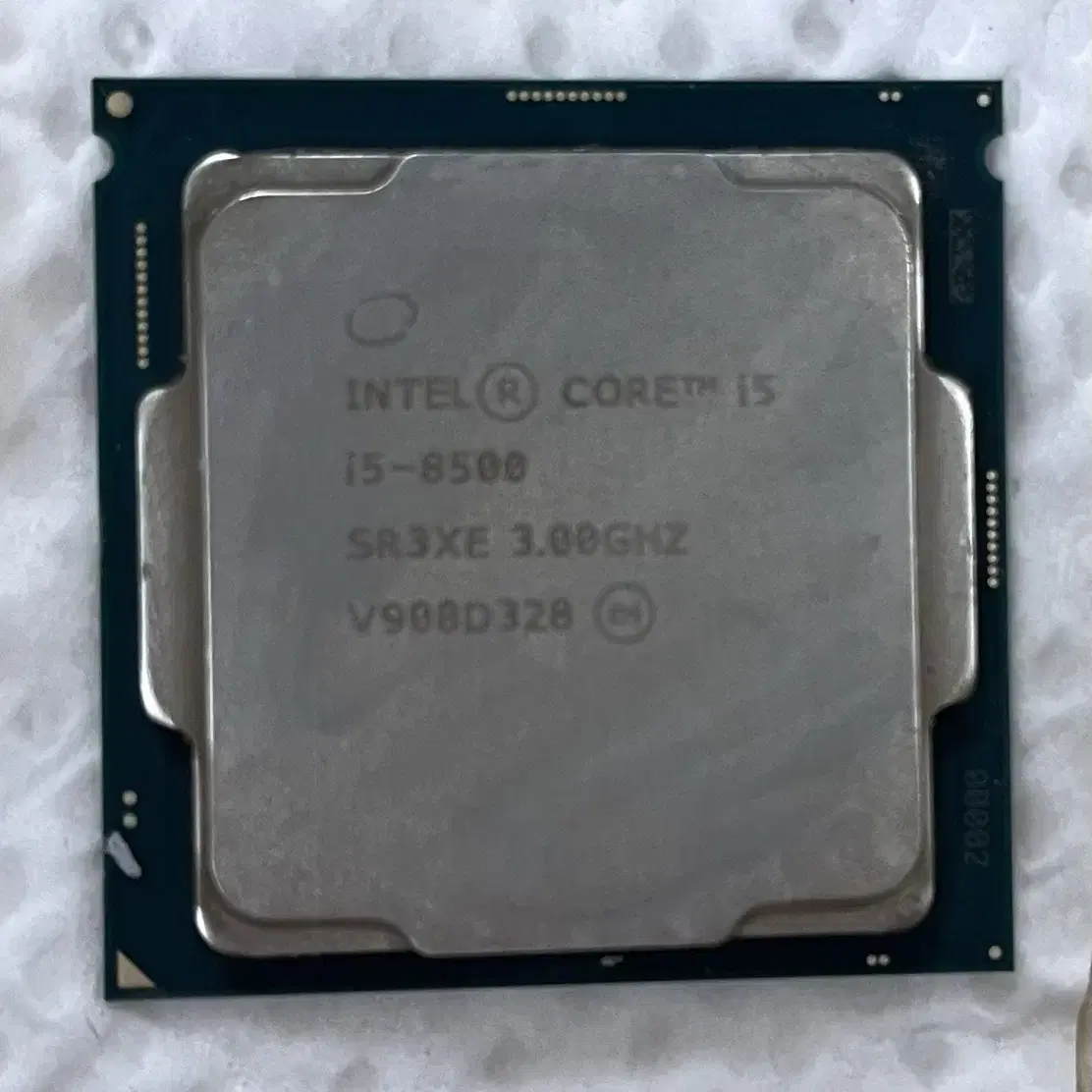 INTEL i5 8500