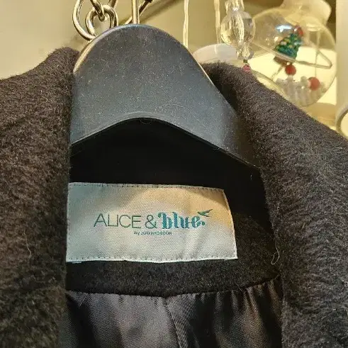 ALICE. 브랜드모울코트