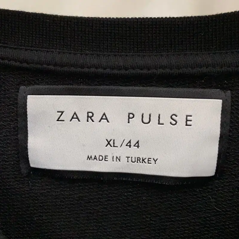 자라 ZARA PULSE 블랙 해골 맨투맨 105 A07064