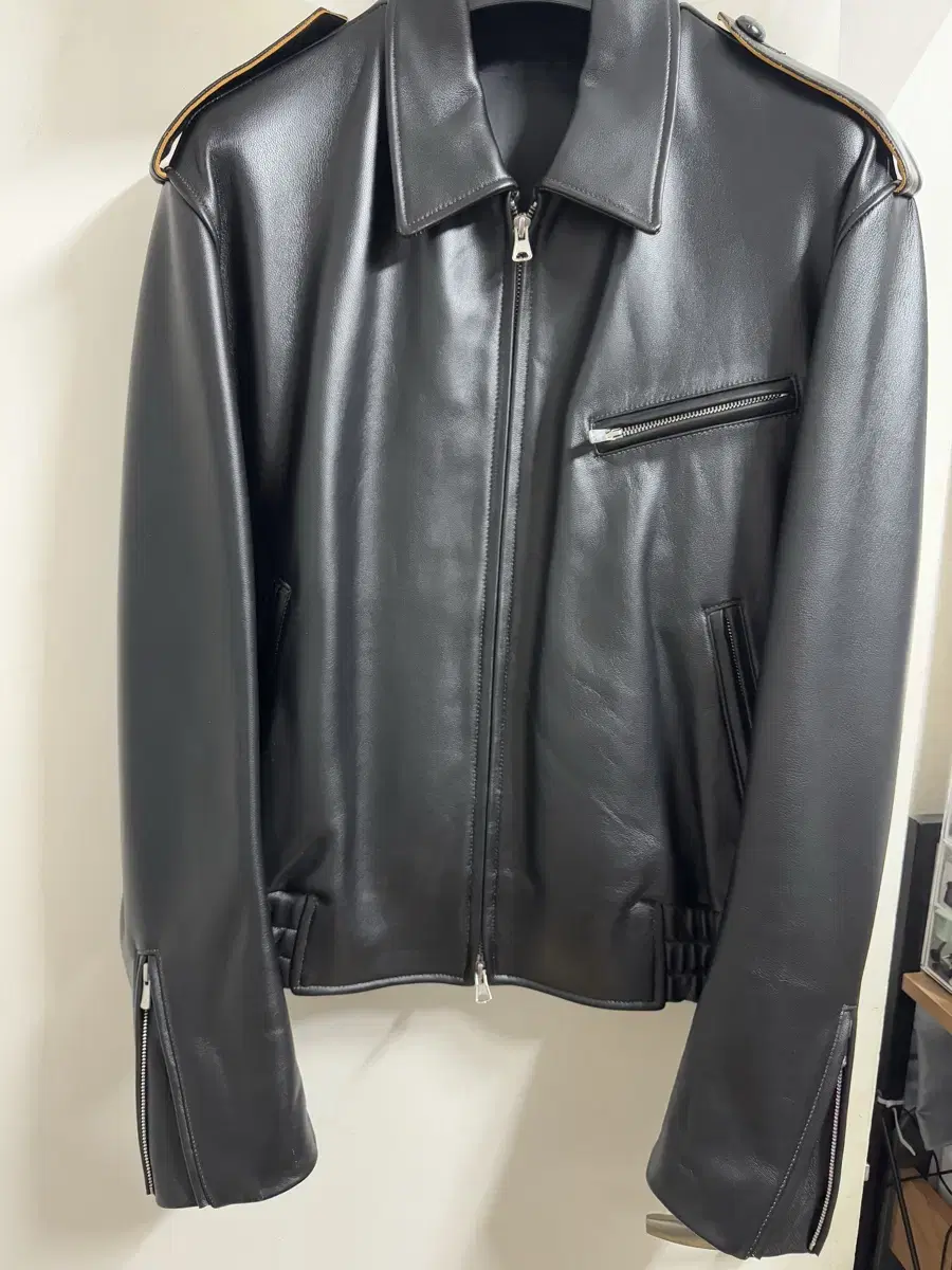Stu Epaulette Leather Jacket L