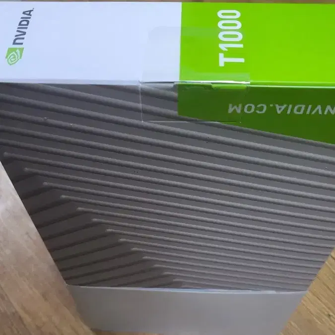 [미개봉]nvidia t1000 4gb 그래픽카드(모니터 4대 출력)