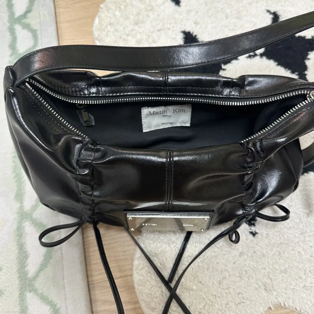 마뗑킴 HALF SHIRRING RIBBON ROUND BAG