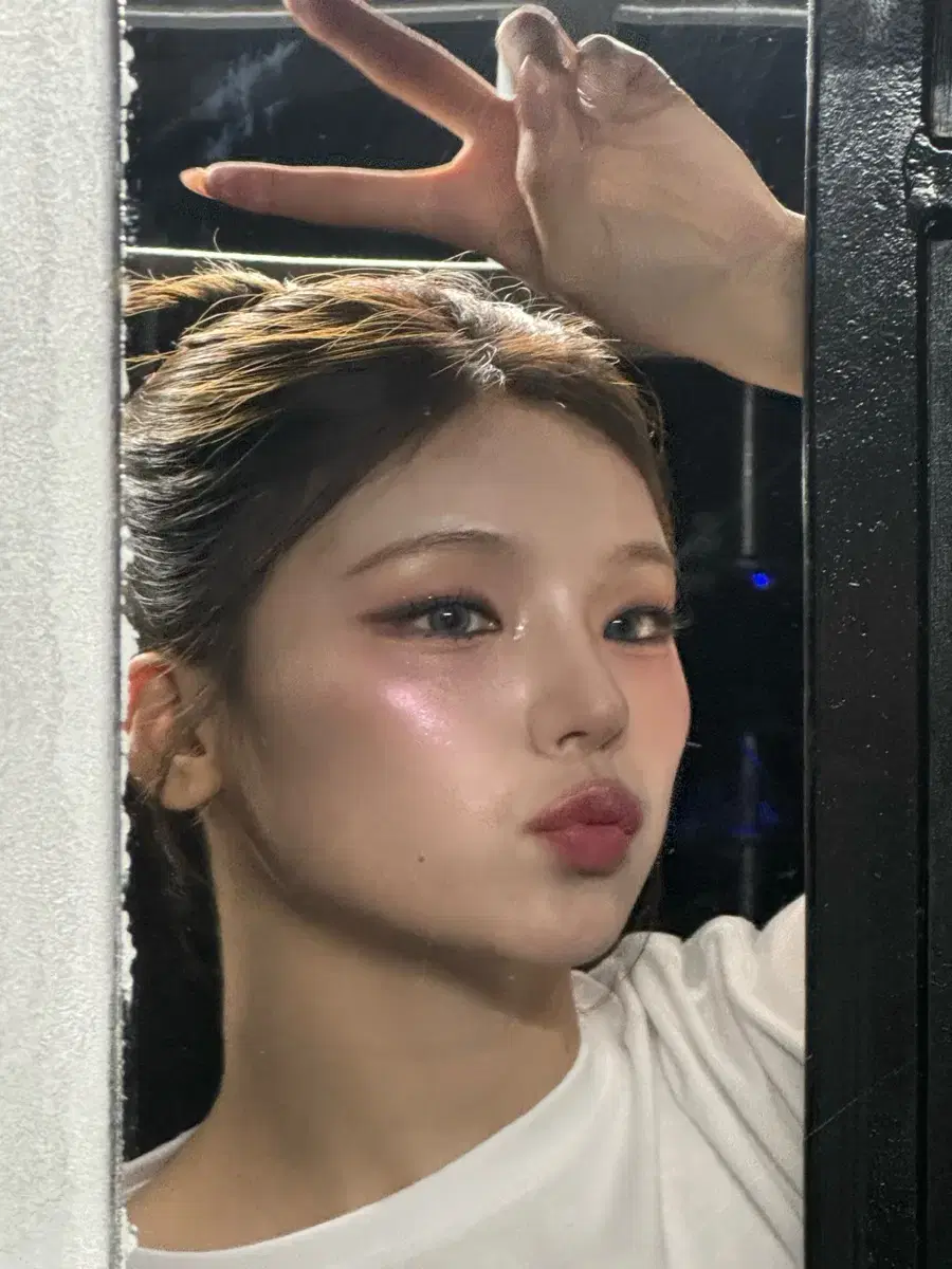 ITZY 있지 예지 싸인 폴라로이드