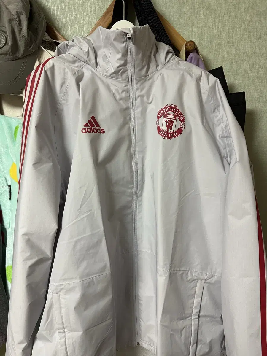 For Manchester United Storm Jacket Giveaway