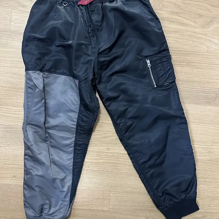 Mastermind x c2h4 grey pants