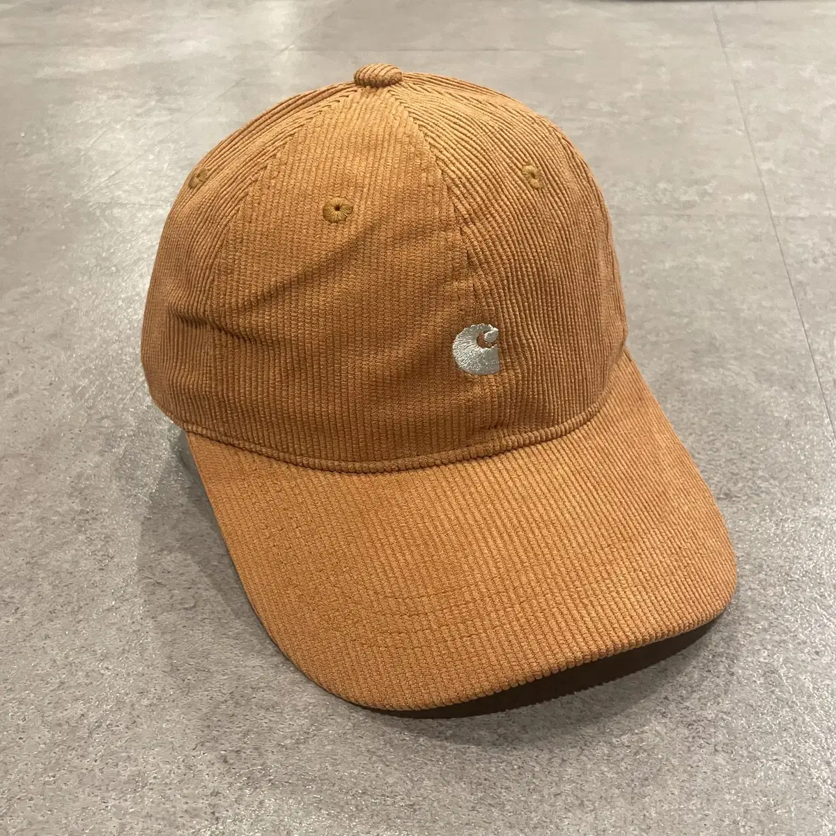 CARHARTT 칼하트 코듀로이 골덴 자수 로고 볼캡 브릭오렌지 주황