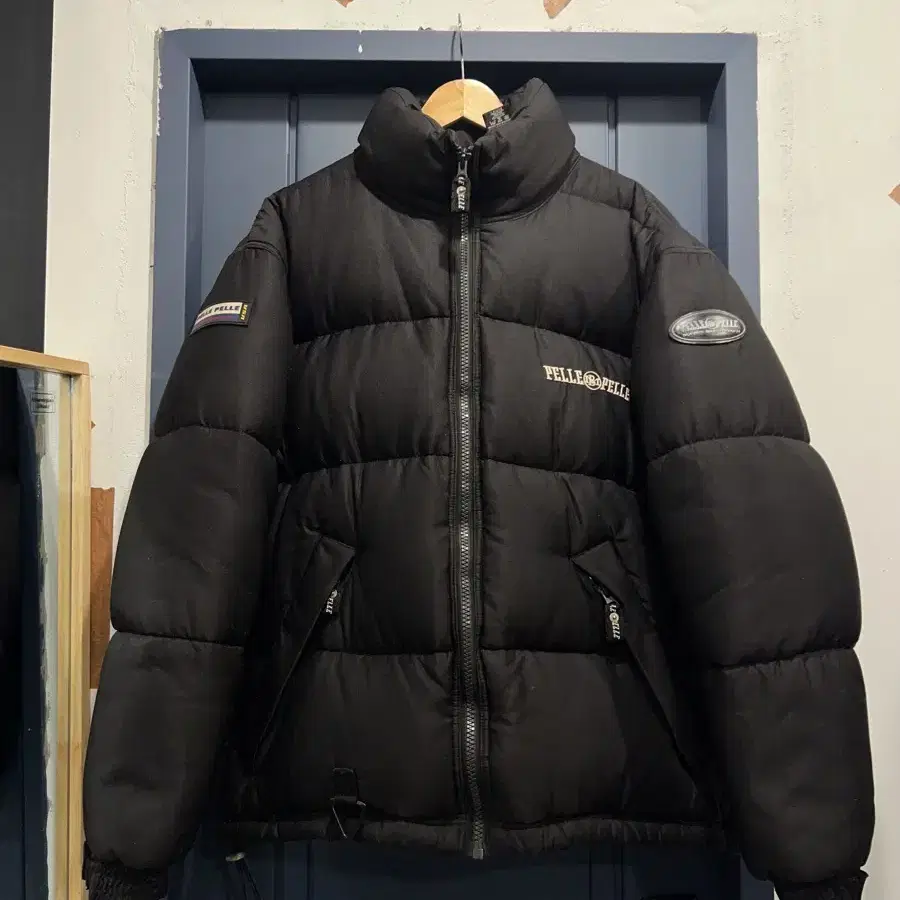 PELLEPELLE HARD SHELL DOWN 펠레펠레 다운패딩점퍼