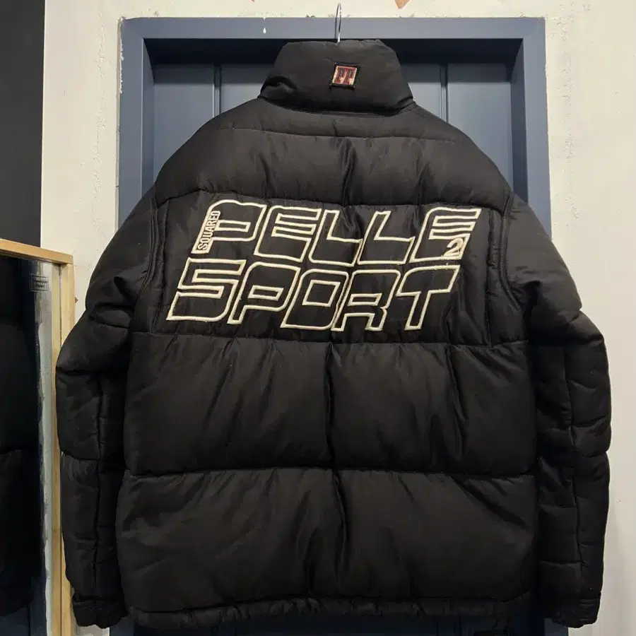 PELLEPELLE HARD SHELL DOWN 펠레펠레 다운패딩점퍼