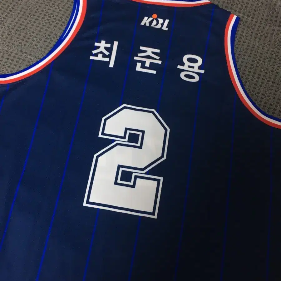 KBL 농구 KCC이지스 최준용 유니폼 XL->L 교환구합니다!