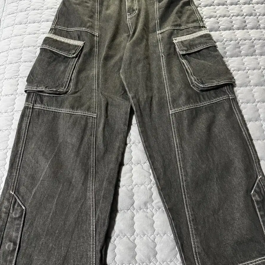 (후디진호) 메종미네드 OBLIQUE PATCH DENIM PANTS B