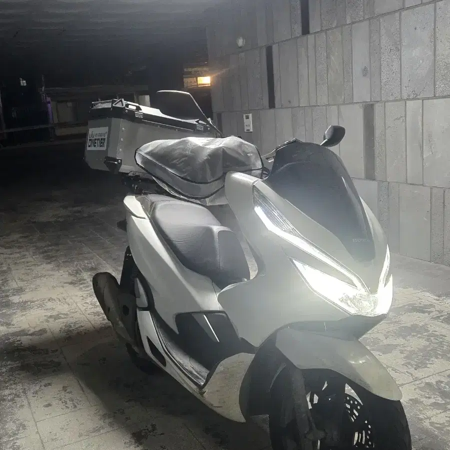 19년식 PCX125 팔아요