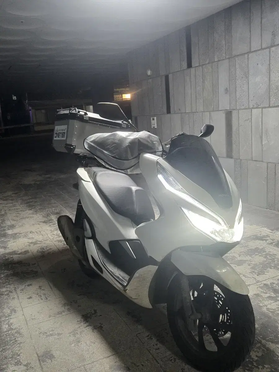 19년식 PCX125 팔아요