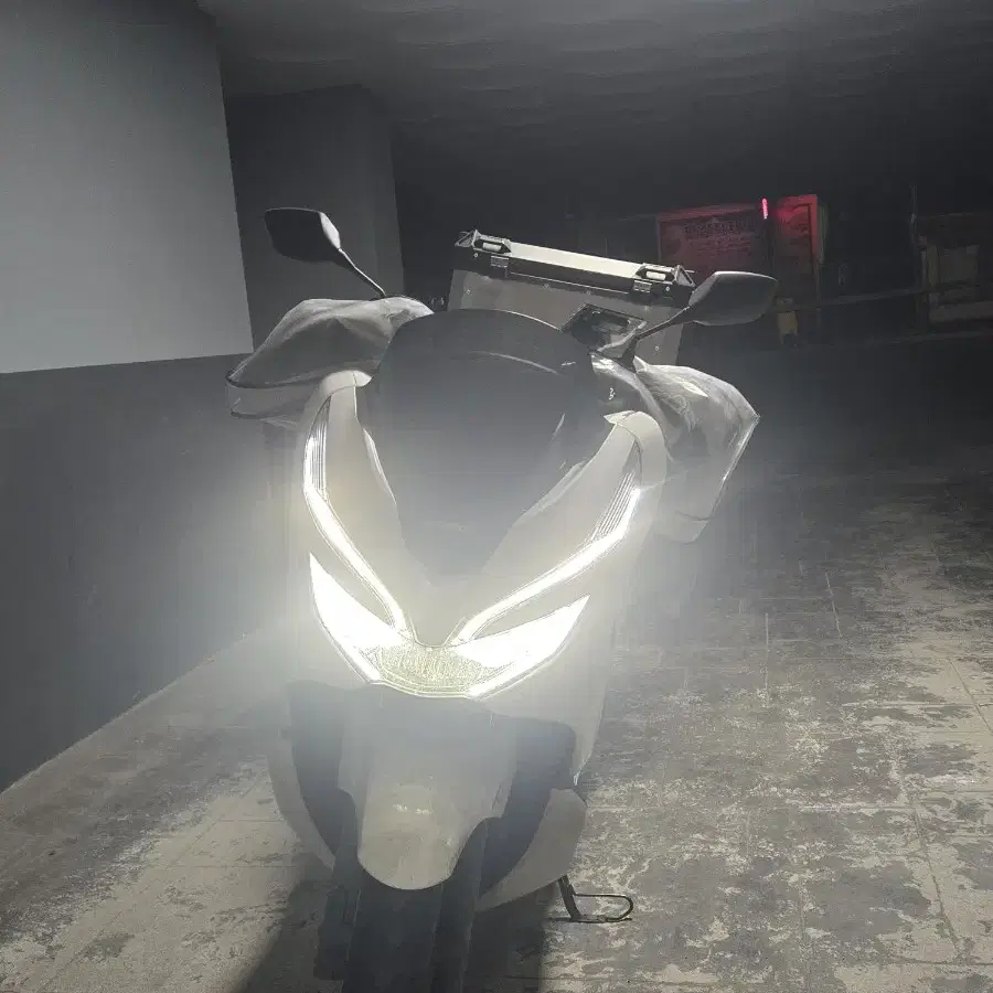 19년식 PCX125 팔아요