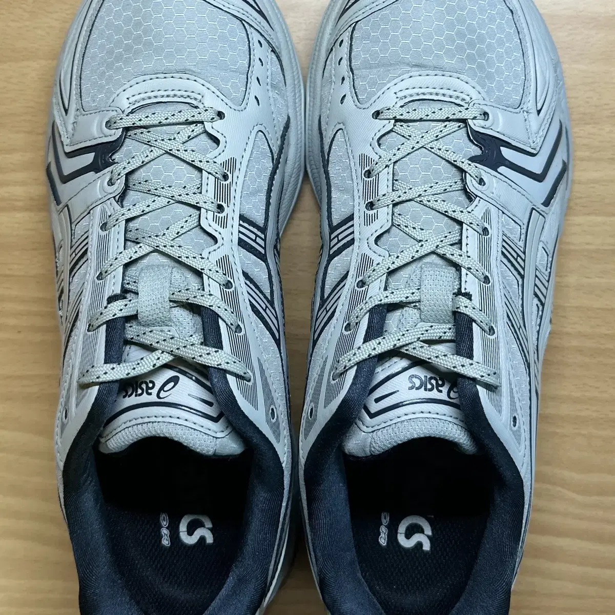 ASICS GEL KAYANO14 화이트 세이지/그레파이트 그레이