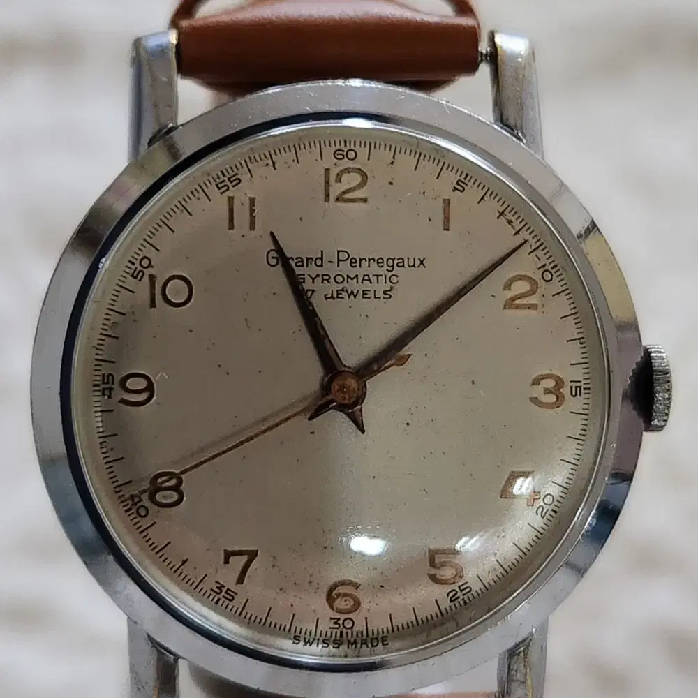 # 219 )  GIRARD PERREGAUX GYROMATIC