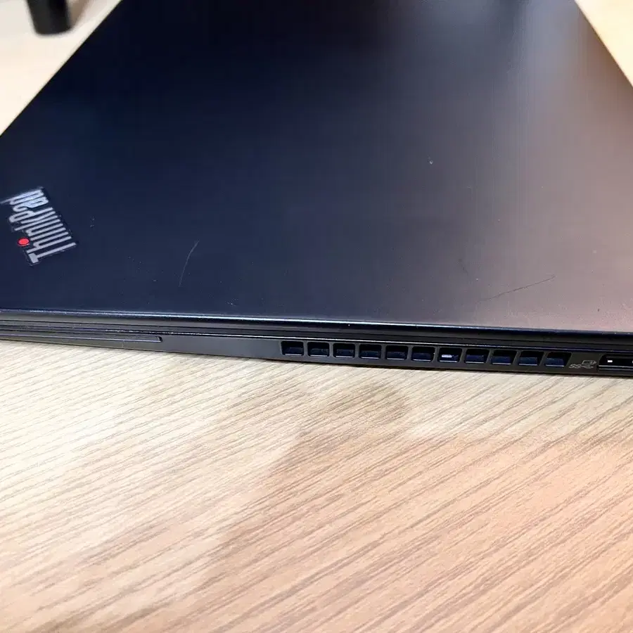 레노버 씽크패드 t490s 노트북 판매합니다