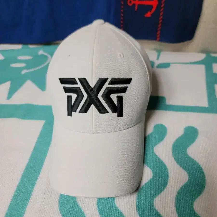 PXG 볼캡 화이트