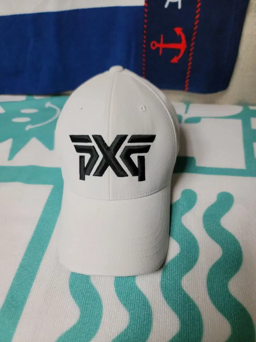 PXG 볼캡 화이트