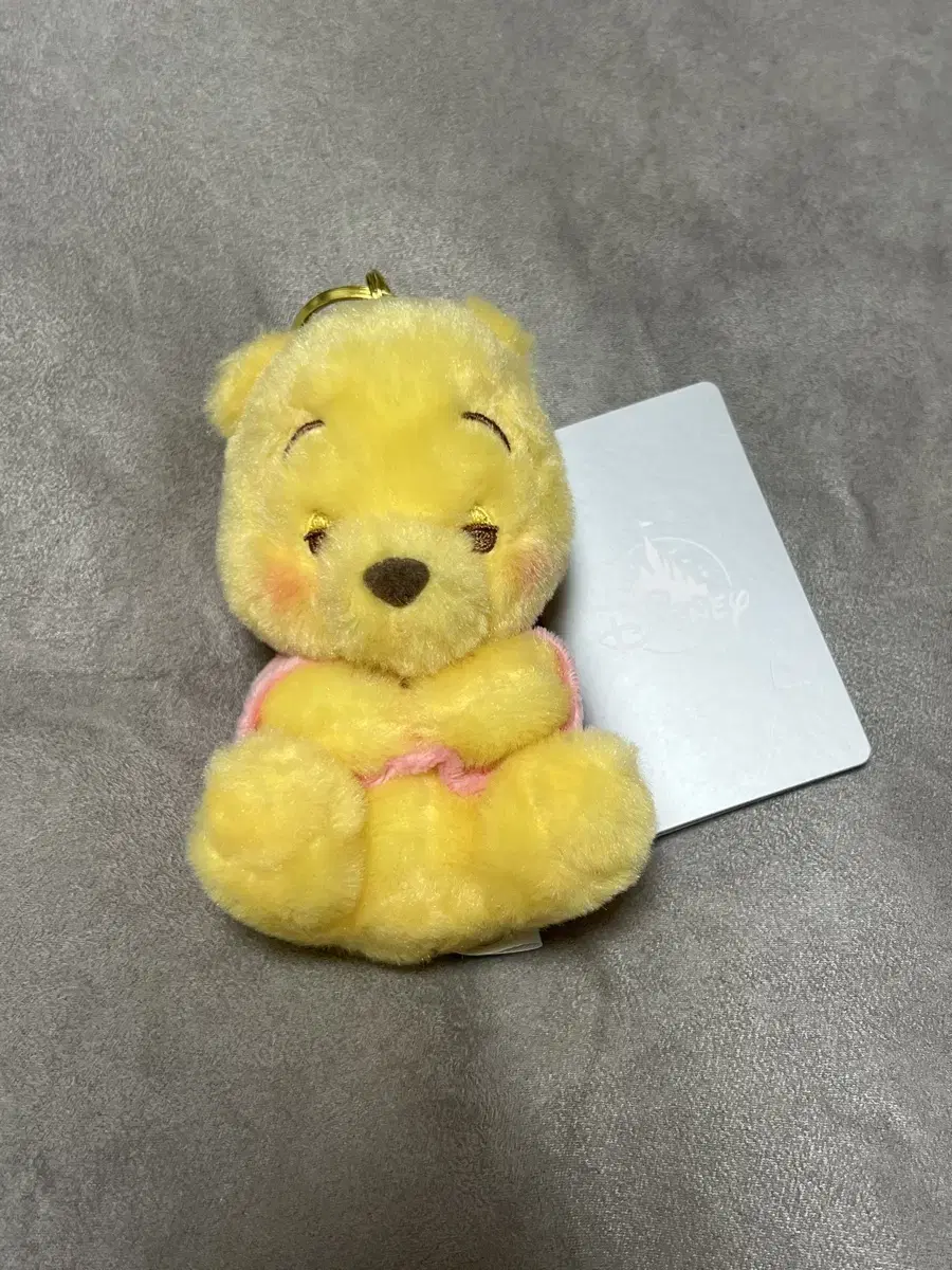 Disney Store Pooh keyring Genuine