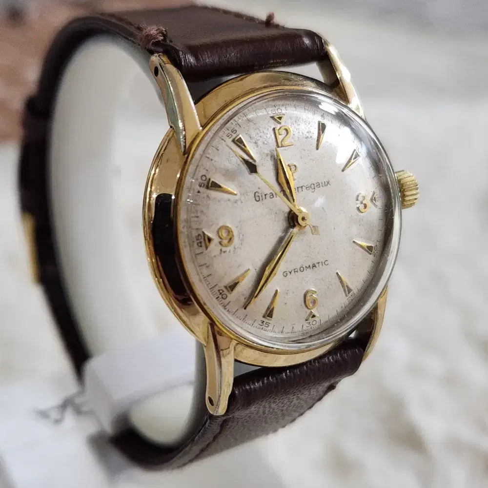 # 165 ) GIRARD PERREGAUX GYROMATIC